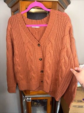 miami Chunky Cable-Knit Button Cardigan in Rust Orange